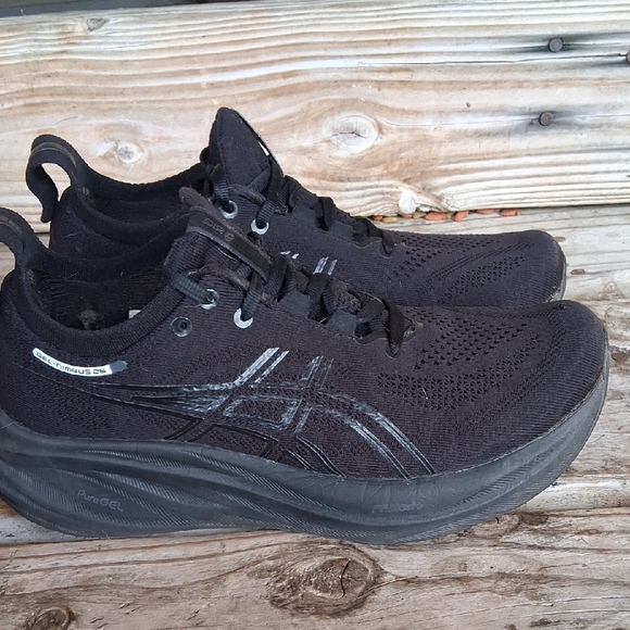 Asics Gel Niumbus 26 Womens Black Running Shoes - Picture 6 of 13